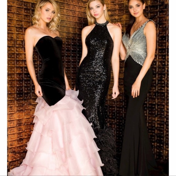 Colette for Mon Cheri sequins ELEGANT OSTRICH bottom long Gown - Picture 2 of 8